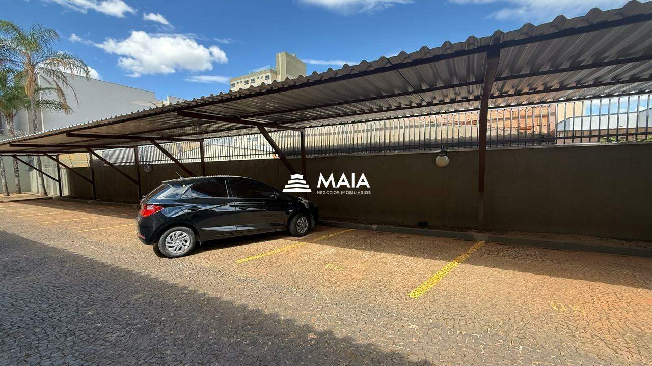 Apartamento à venda no Universitário: 