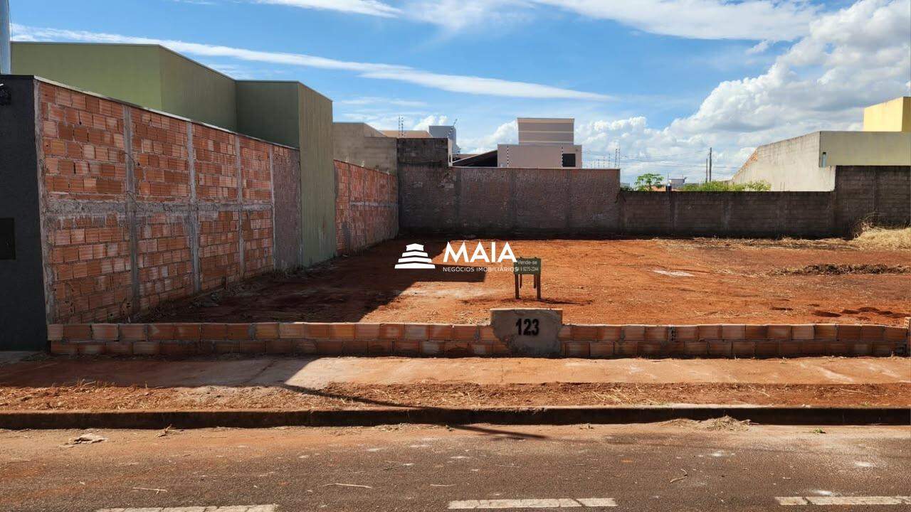 Terreno à venda no Parque das Laranjeiras II