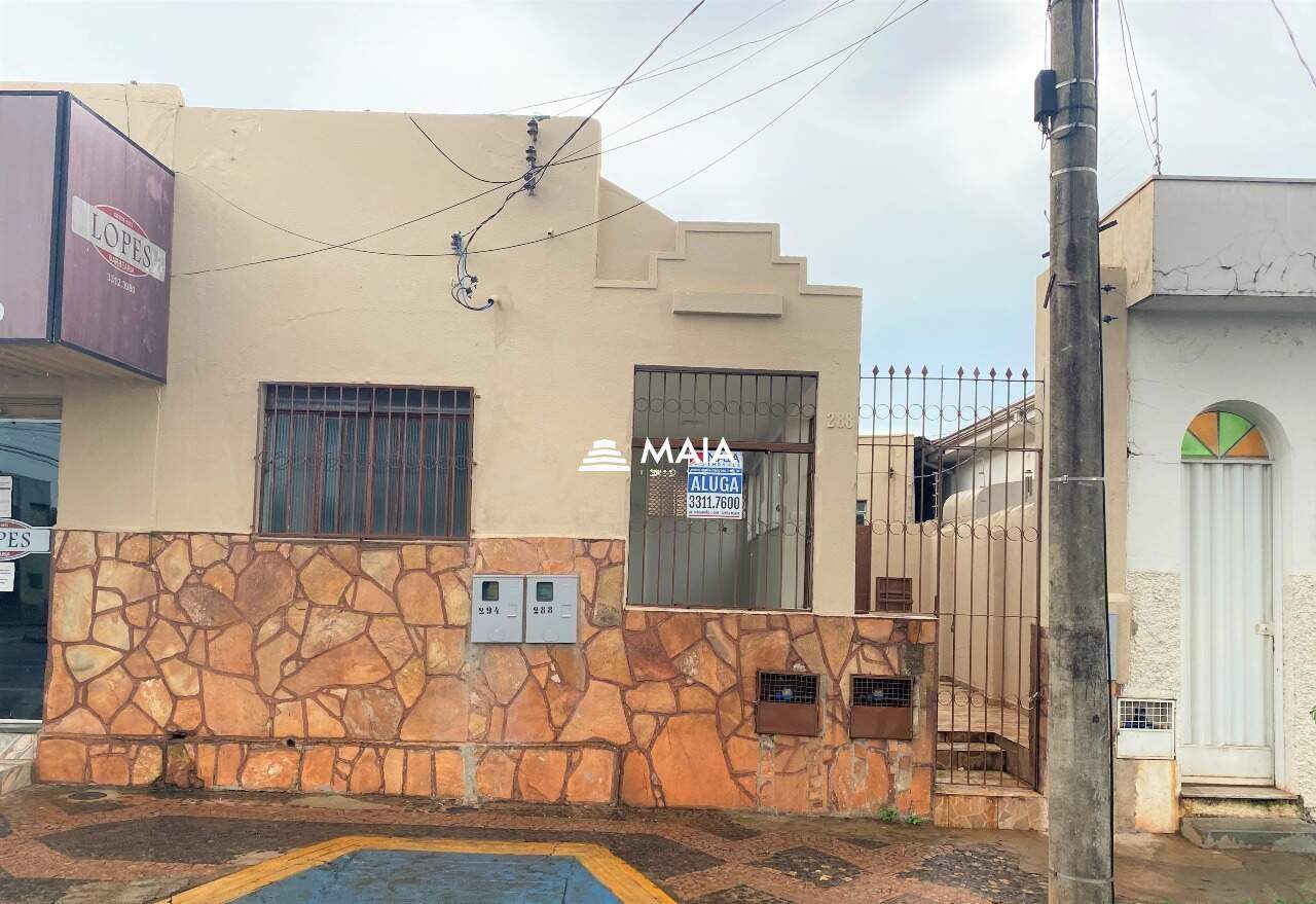 Casa para alugar no bairro Fabrício 