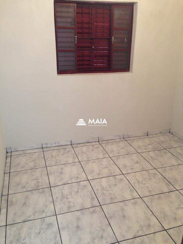 Casa para aluguel no Santa Maria: 