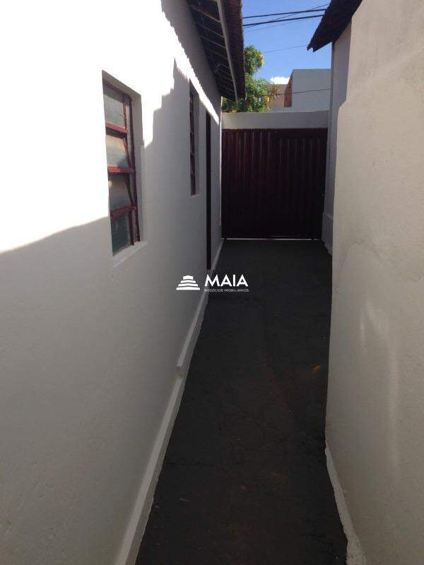Casa para aluguel no Santa Maria: 