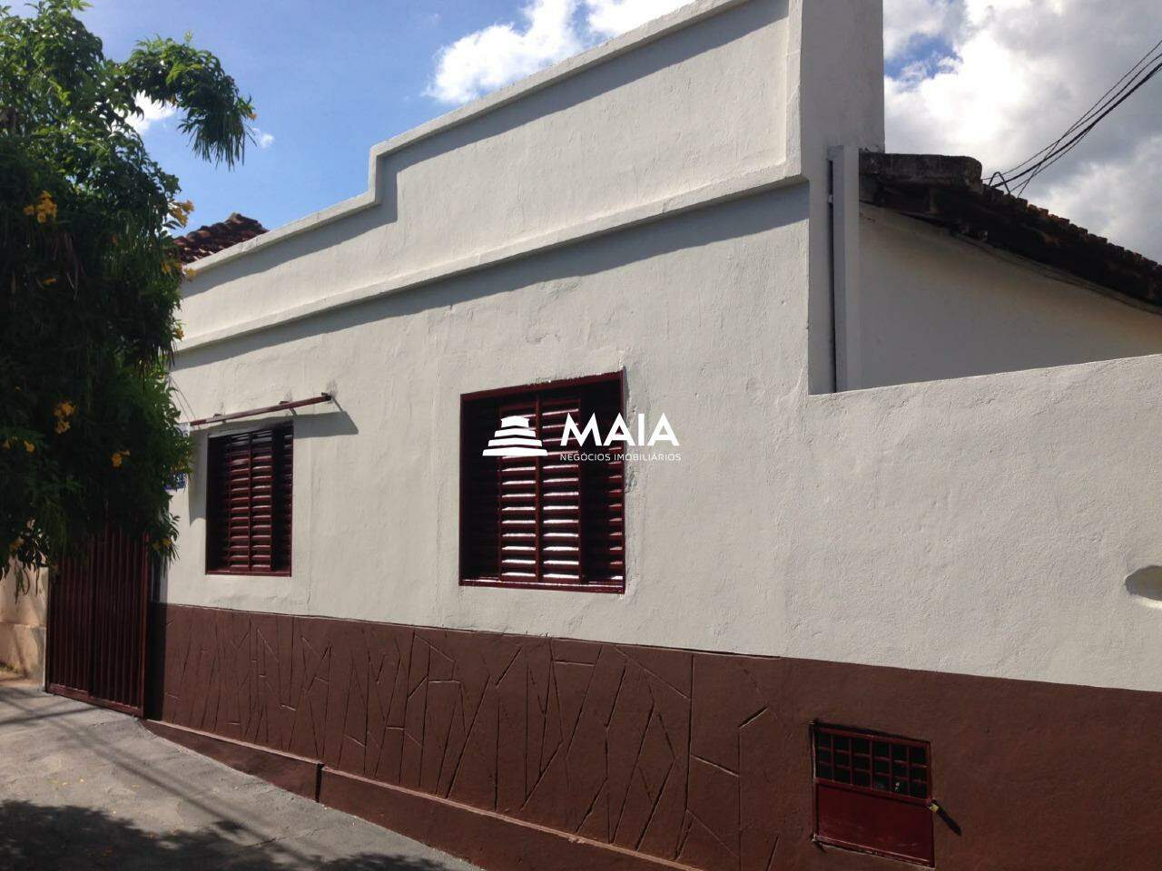 Casa para alugar no bairro Santa Maria