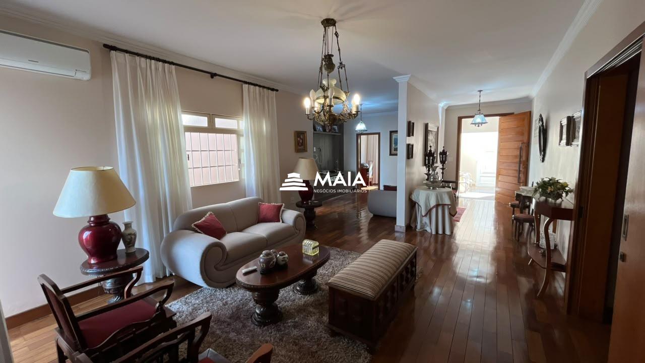 Casa à venda no bairro Vila Olímpica