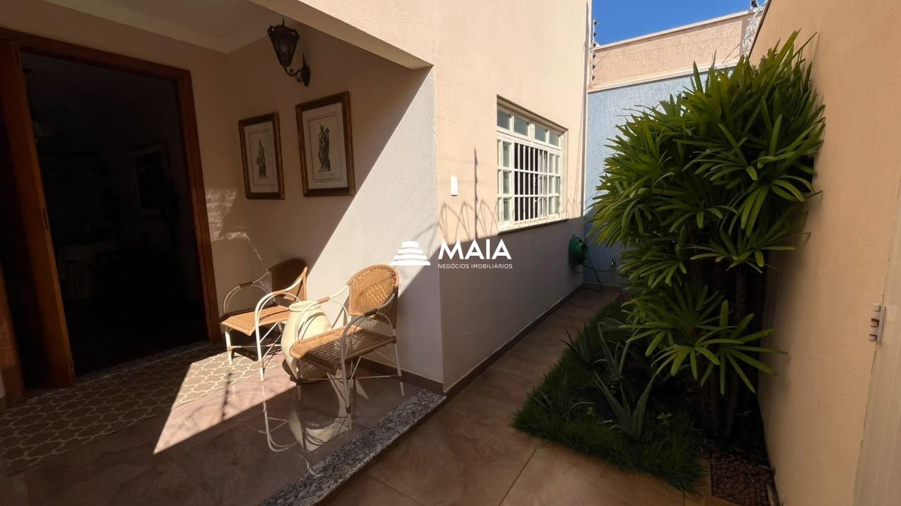 Casa à venda no Vila Olímpica: 