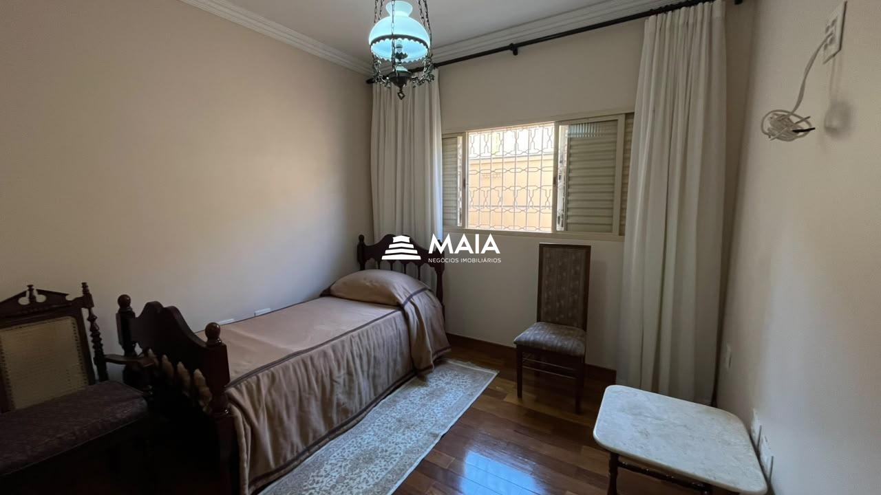 Casa à venda no Vila Olímpica: 
