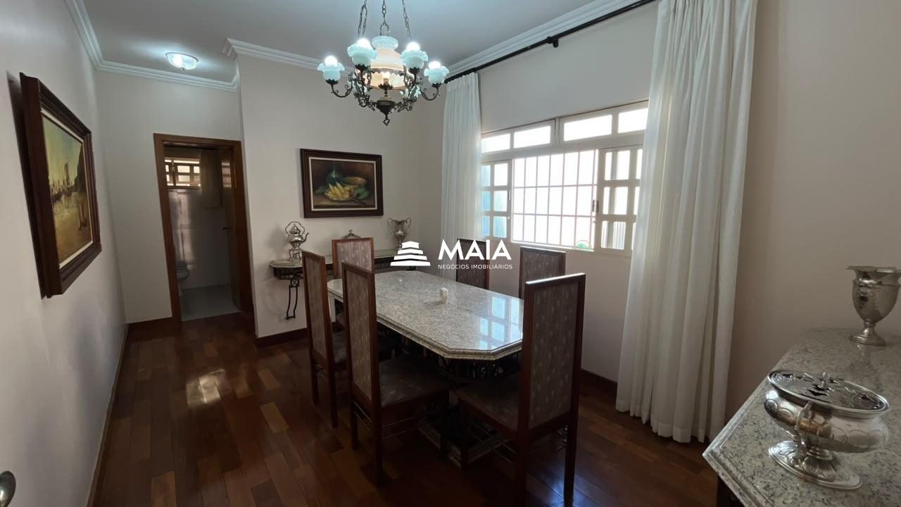 Casa à venda no Vila Olímpica: 