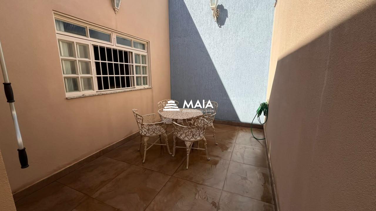 Casa à venda no Vila Olímpica: 