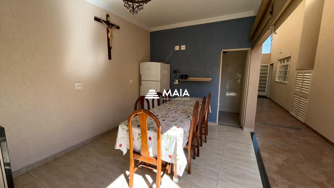 Casa à venda no Vila Olímpica: 