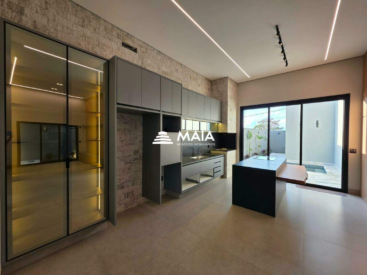 Casa à venda no condomínio Damha Fit I