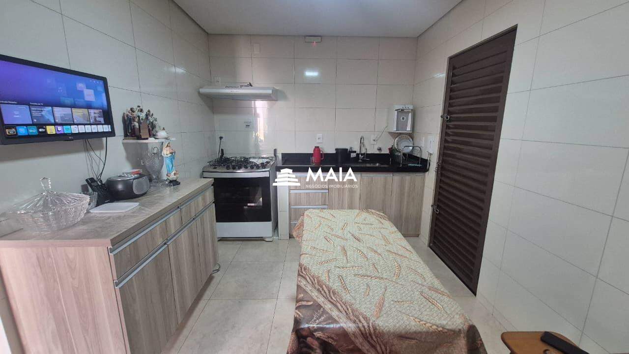 Casa à venda no Conjunto Margarida Rosa de Azevedo: 