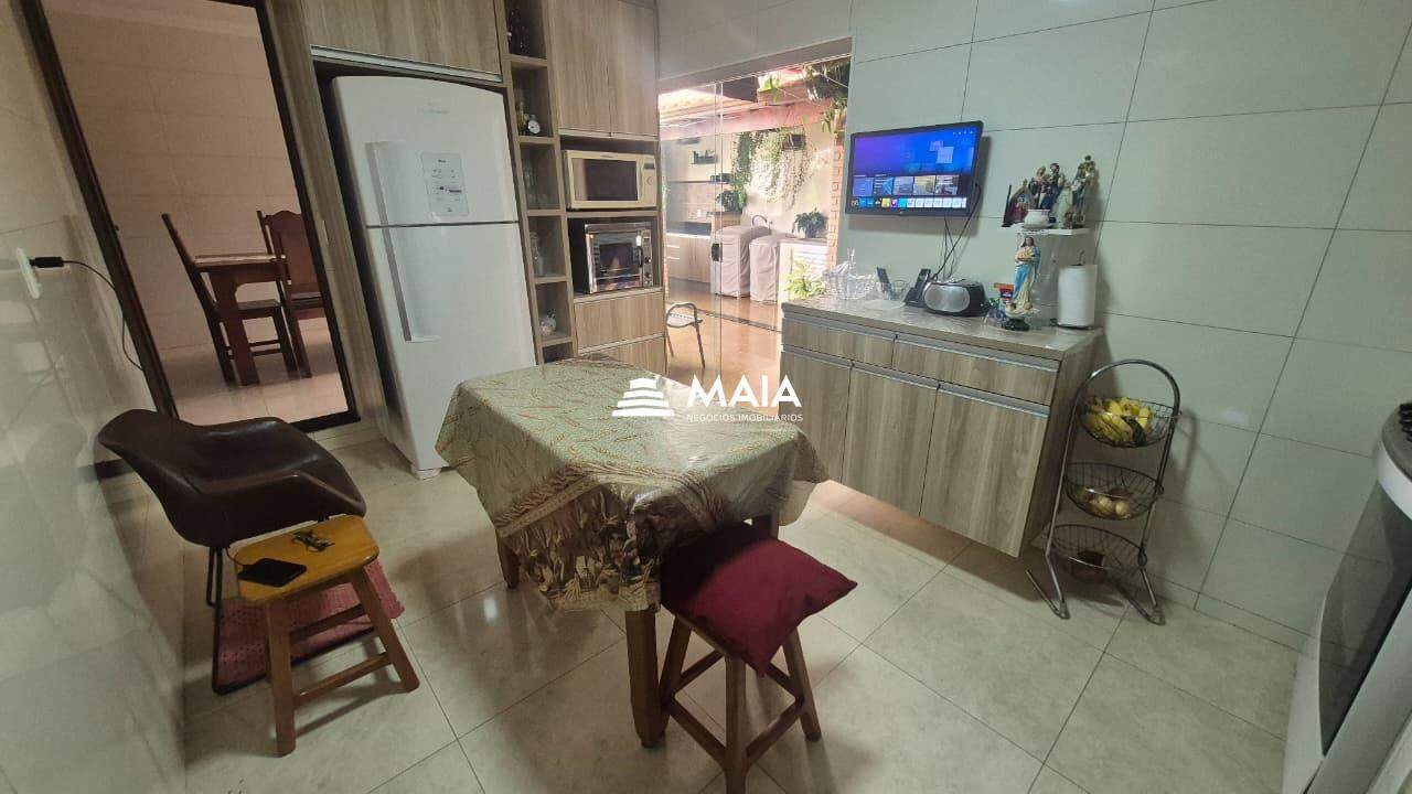 Casa à venda no Conjunto Margarida Rosa de Azevedo: 