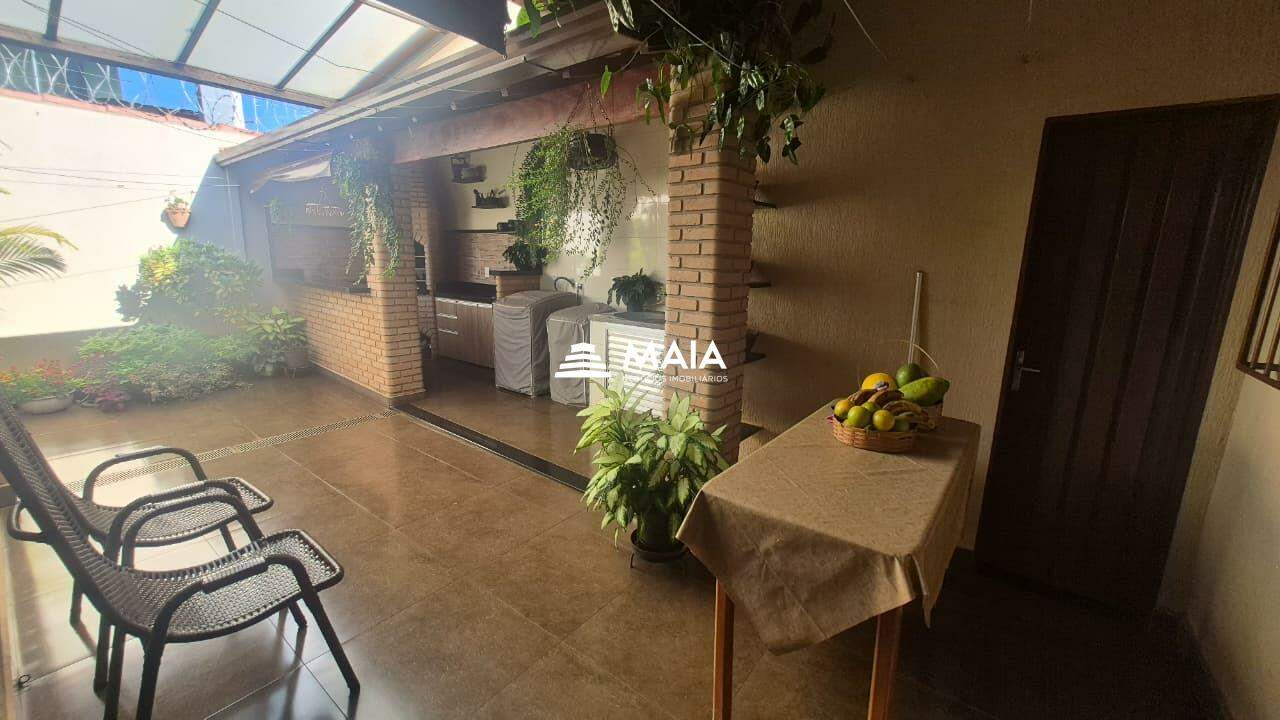 Casa à venda no Conjunto Margarida Rosa de Azevedo: 