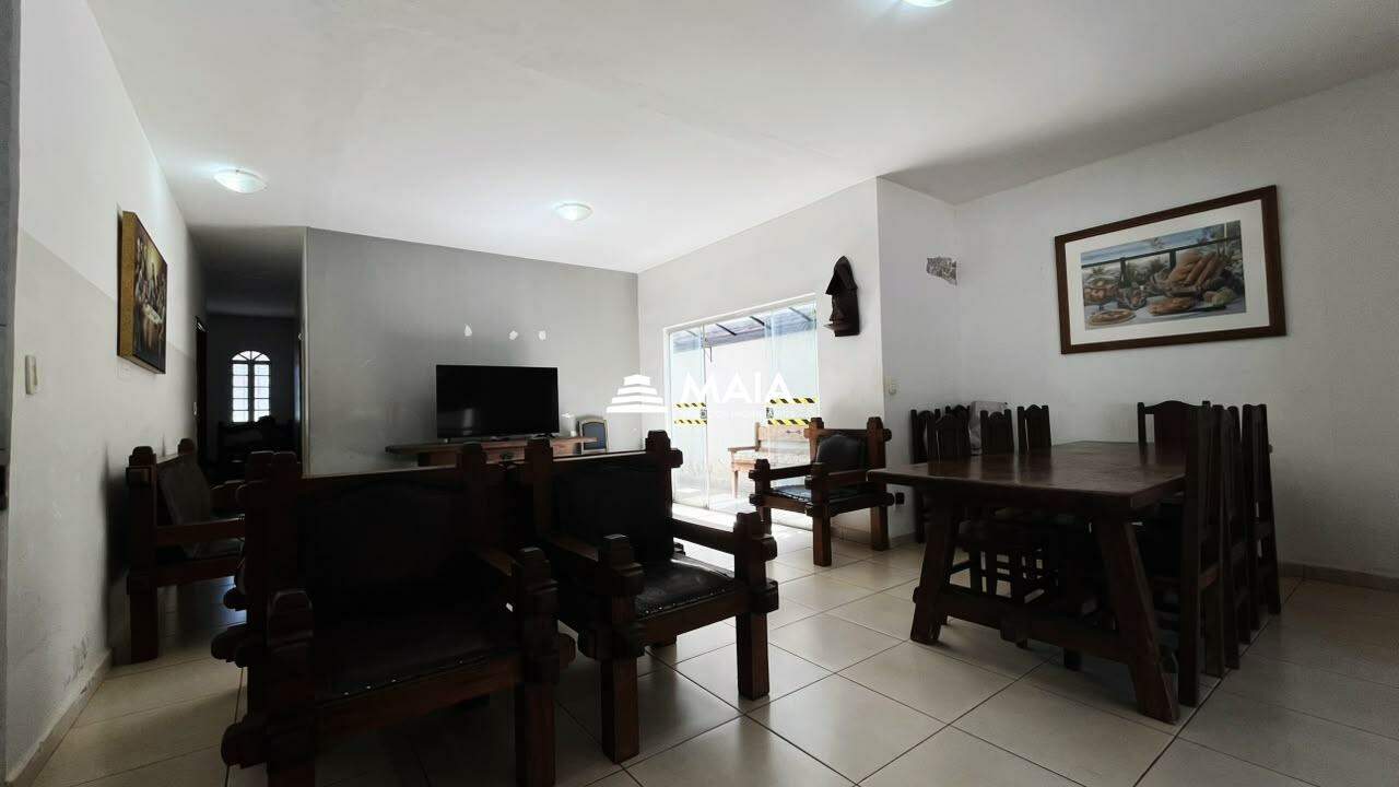 Casa para aluguel no Universitário: 