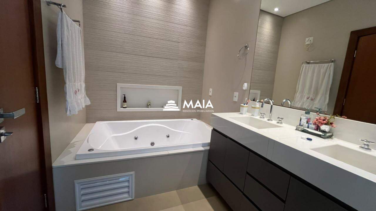 Casa de Condomínio para aluguel no Estância dos Ipês: 