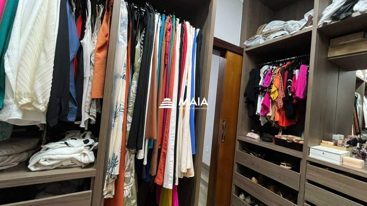 Casa de Condomínio para aluguel no Estância dos Ipês: 