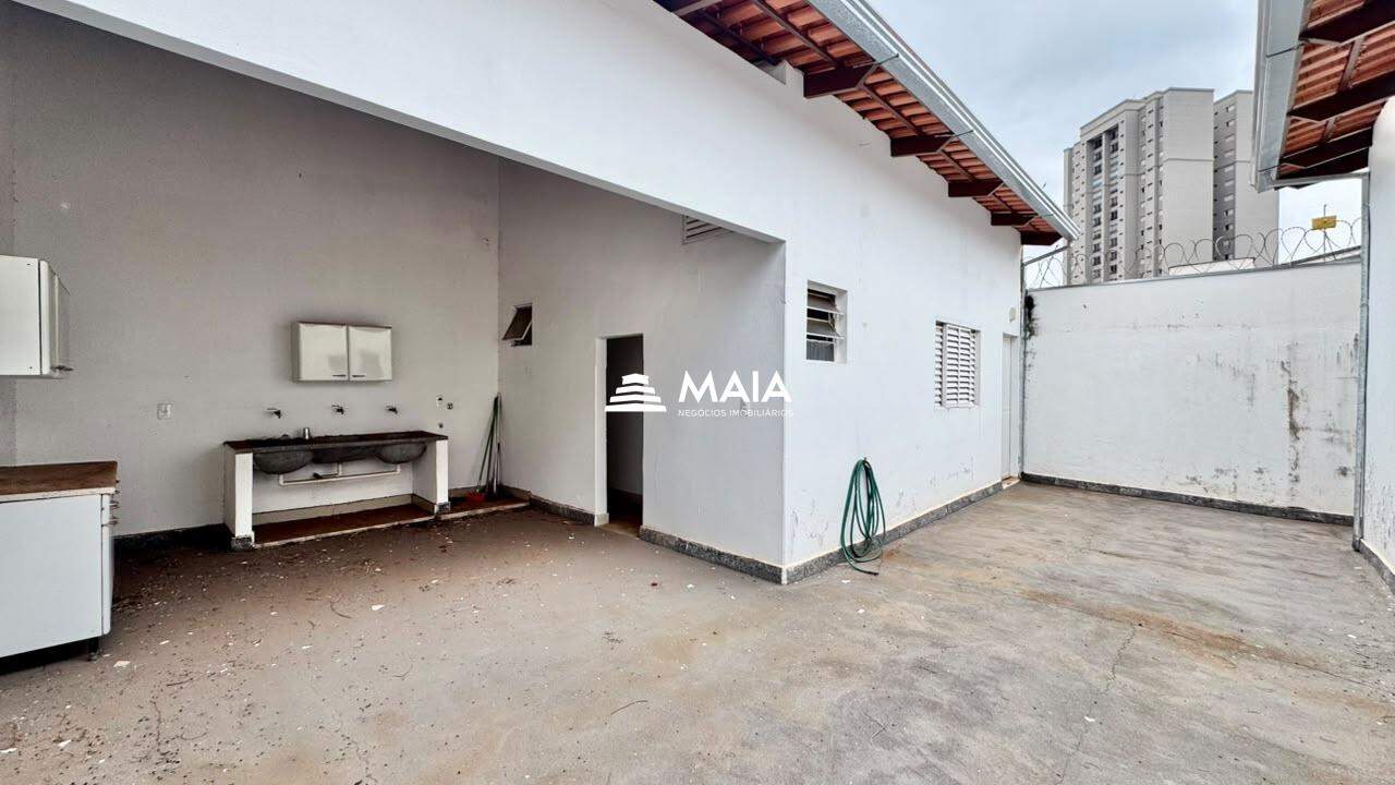 Casa à venda no Mercês: 
