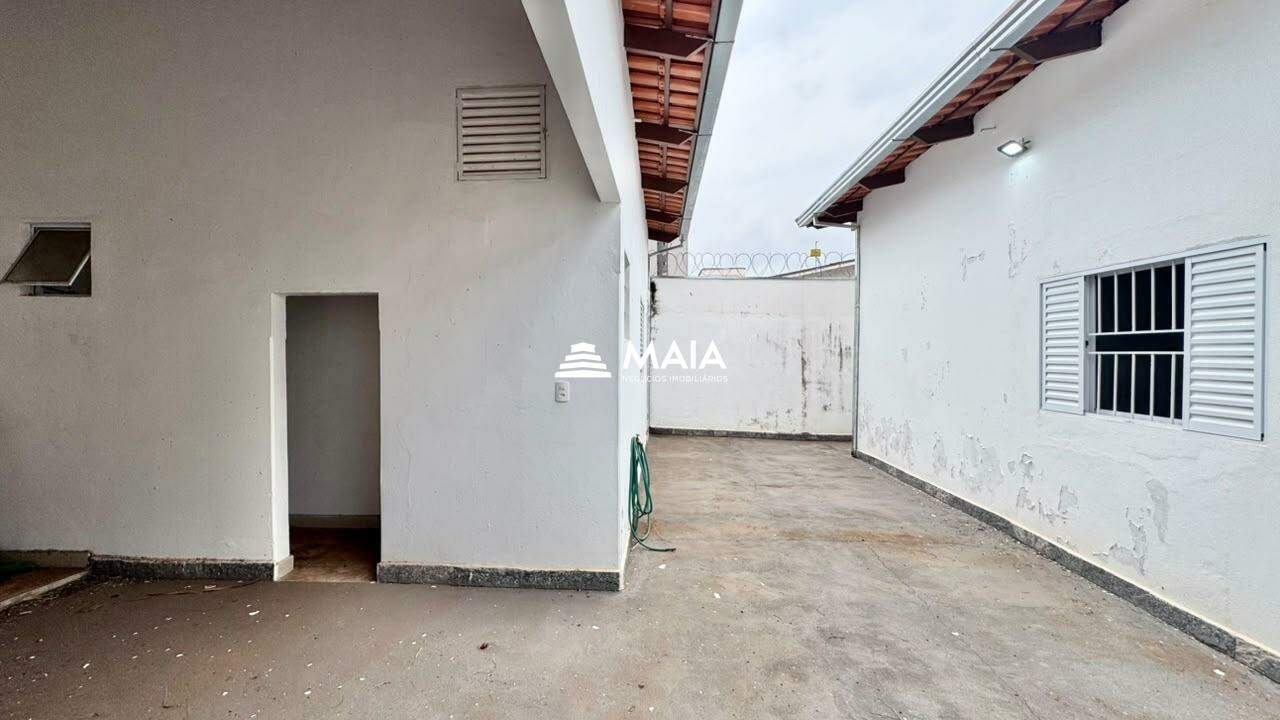 Casa à venda no Mercês: 