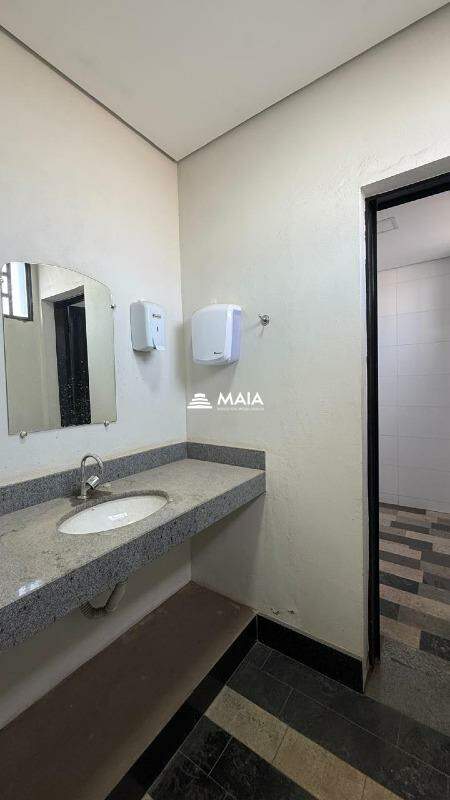 Galpão para aluguel no Residencial Morada Du Park: 
