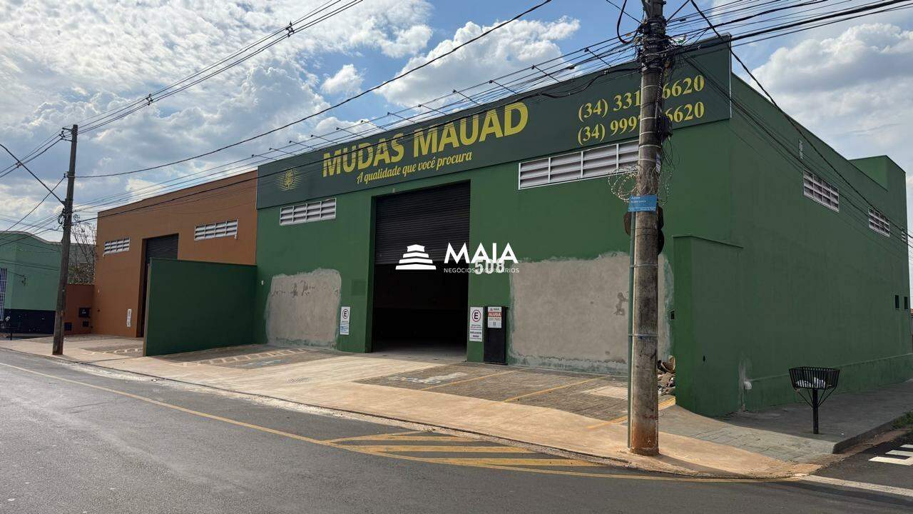 Galpão para aluguel no Residencial Morada Du Park: 