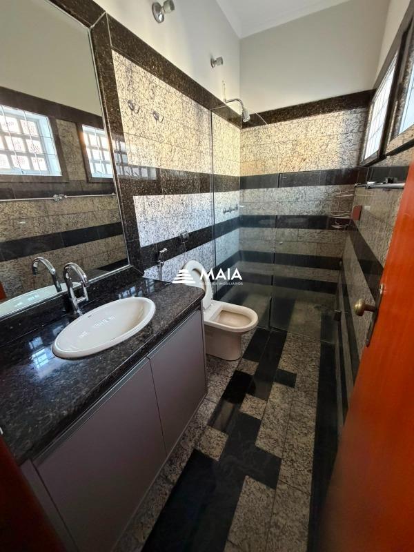 Casa à venda no Conjunto Umuarama: 