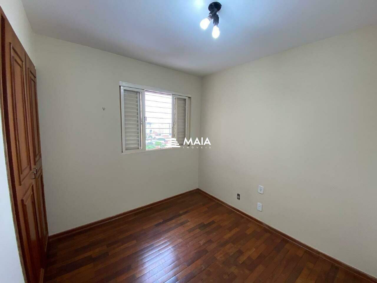 Apartamento para aluguel no Mercês: 