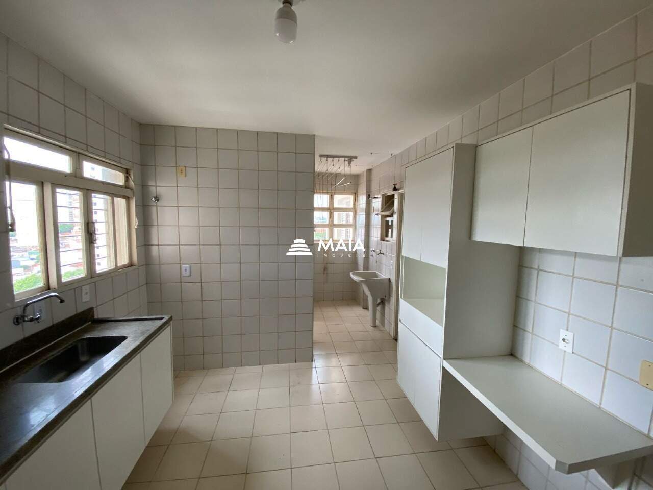 Apartamento para aluguel no Mercês: 