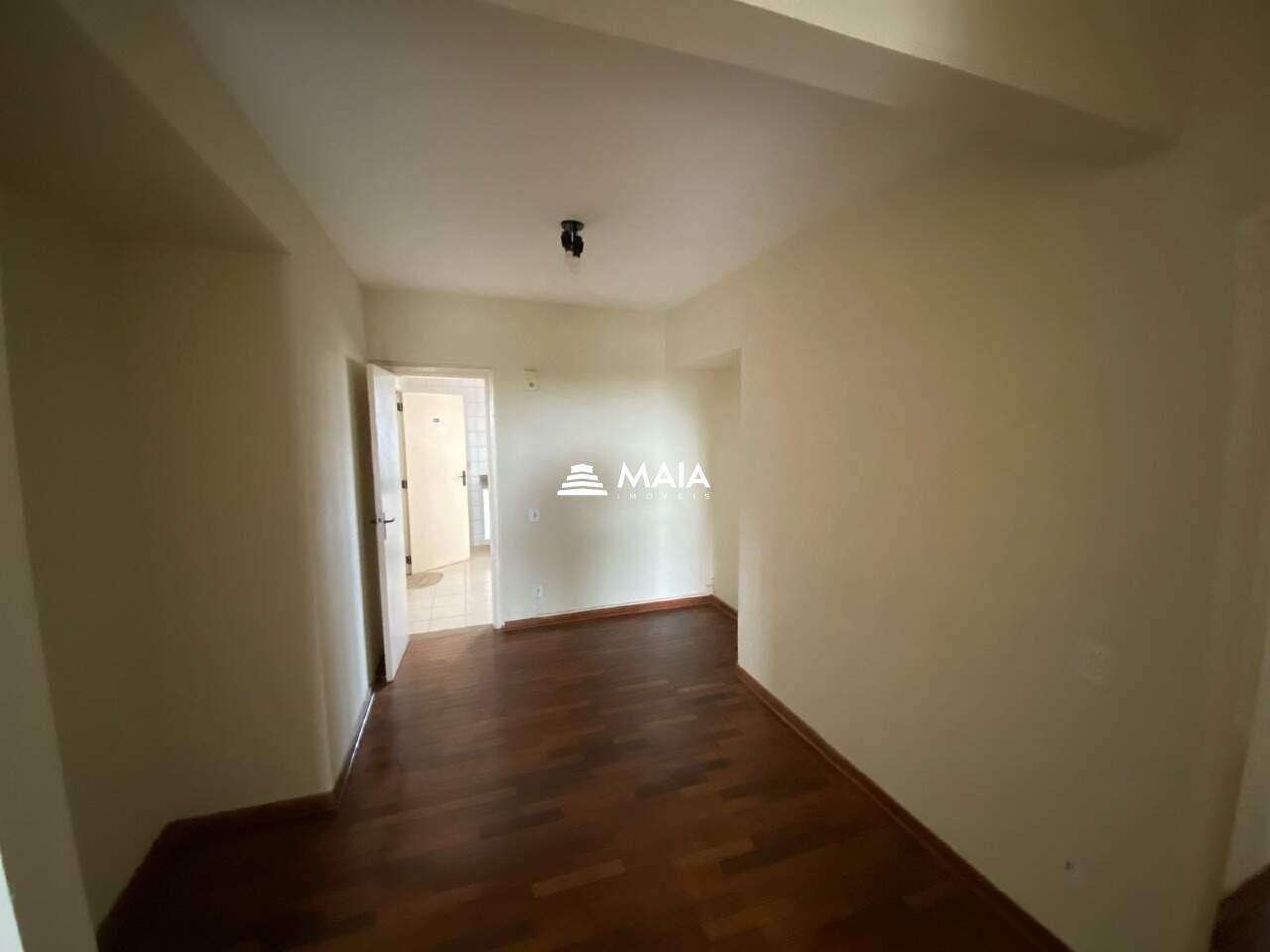 Apartamento para aluguel no Mercês: 