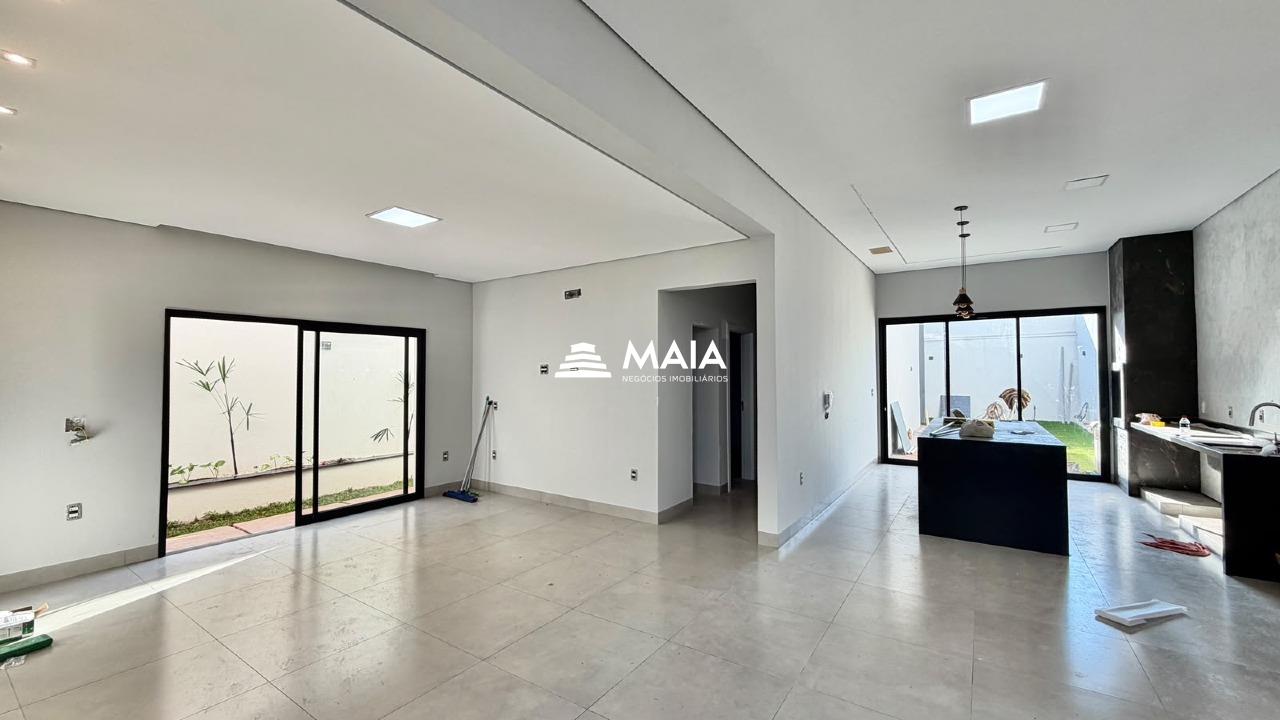 Casa à venda no Jardim Nenê Gomes: 