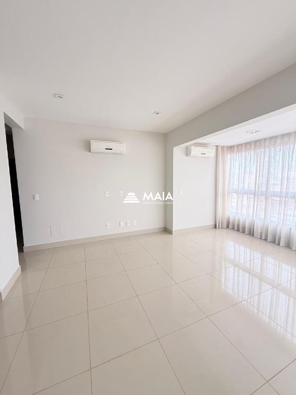 Apartamento à venda no Mercês: 