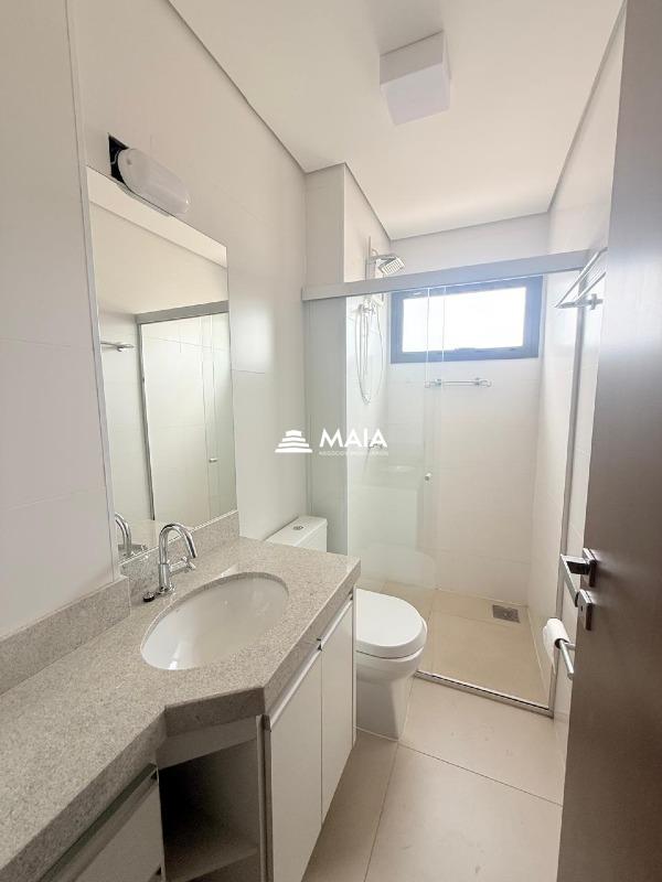 Apartamento à venda no Mercês: 