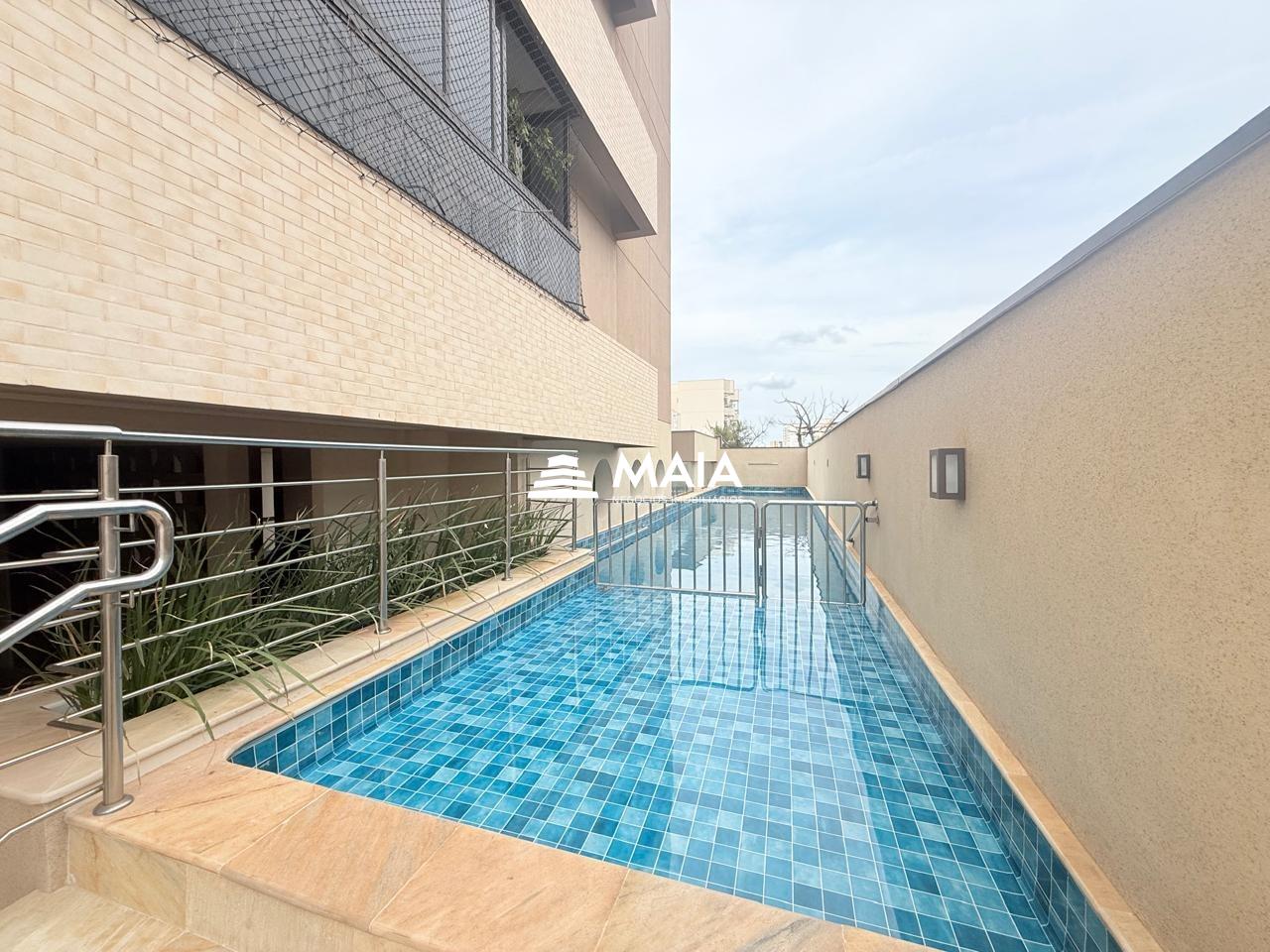 Apartamento à venda no Mercês: 