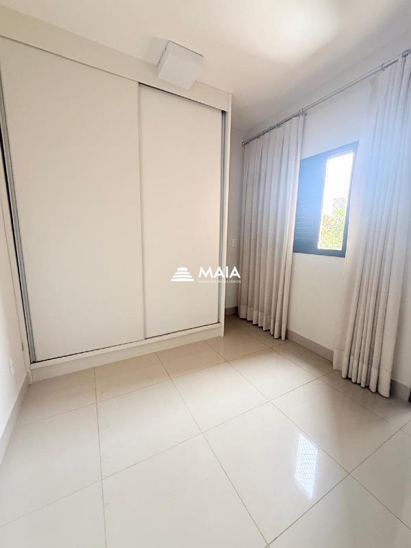Apartamento à venda no Mercês: 