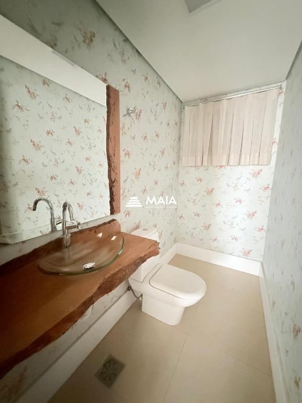 Apartamento à venda no Mercês: 