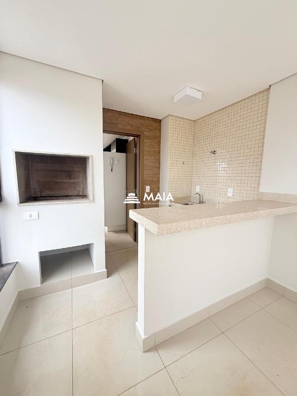 Apartamento à venda no Mercês: 