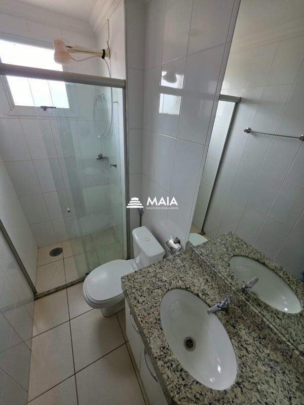 Apartamento para aluguel no Mercês: 