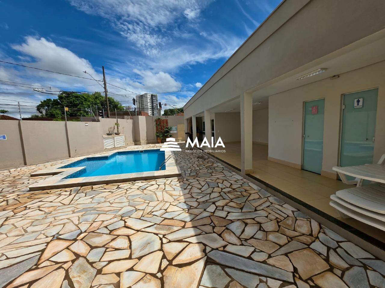 Apartamento para aluguel no Mercês: 