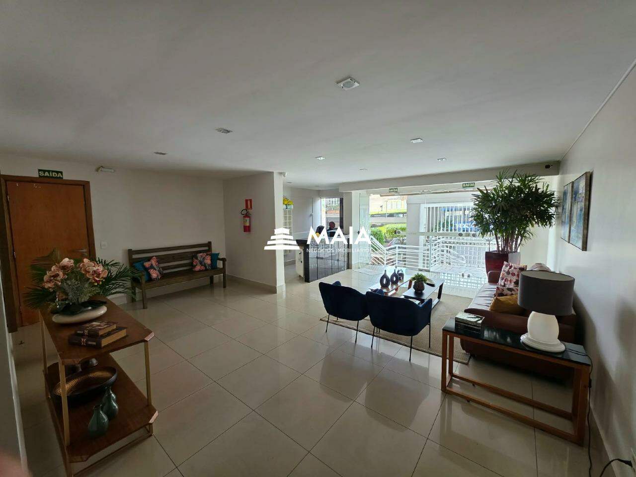 Apartamento para aluguel no Mercês: 