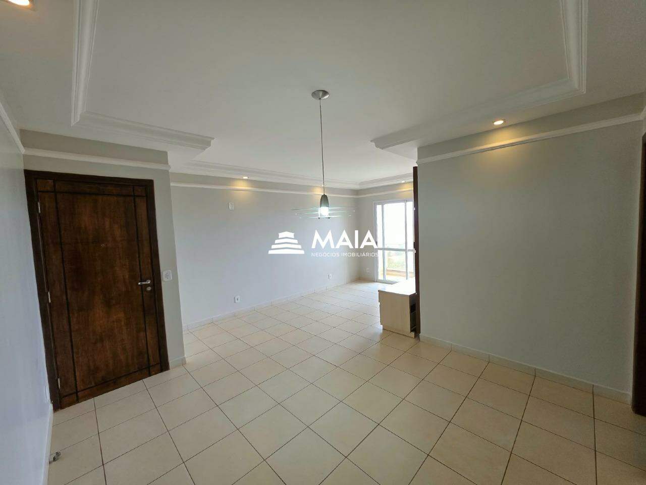 Apartamento para aluguel no Mercês: 