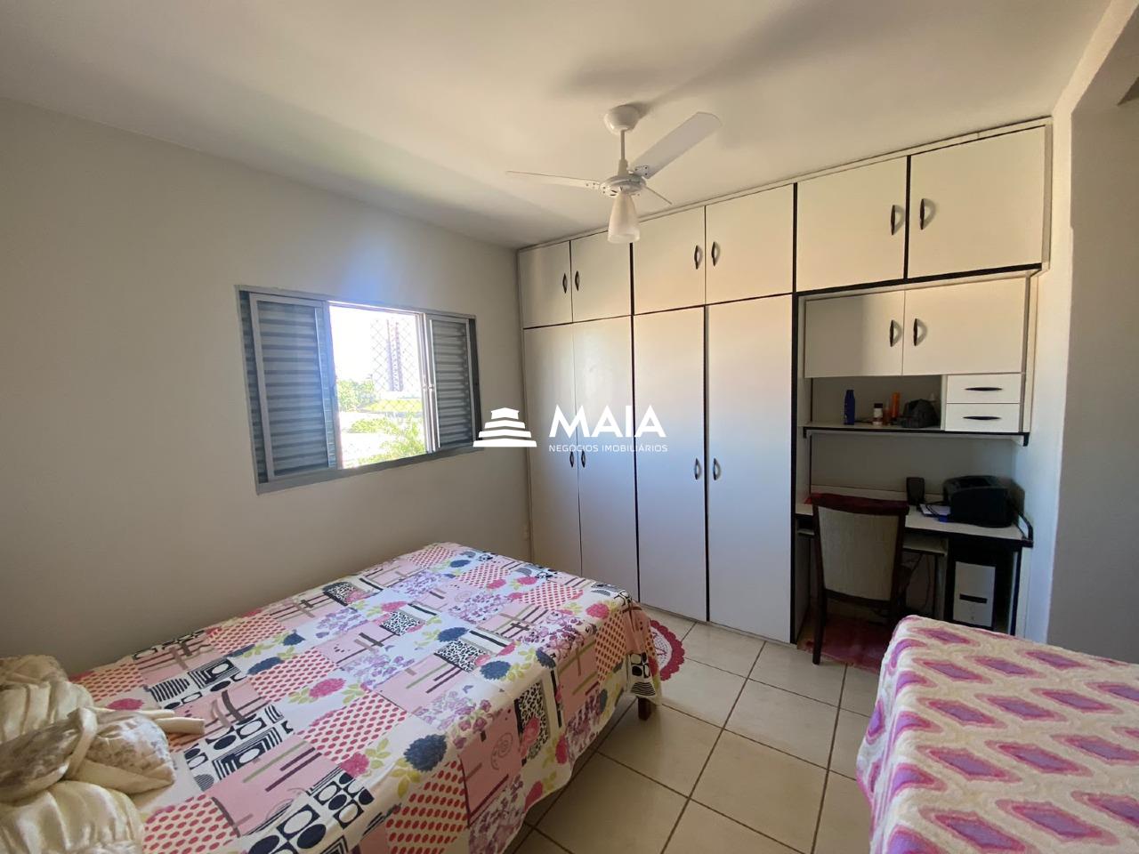 Apartamento à venda no Irmãos Soares: 