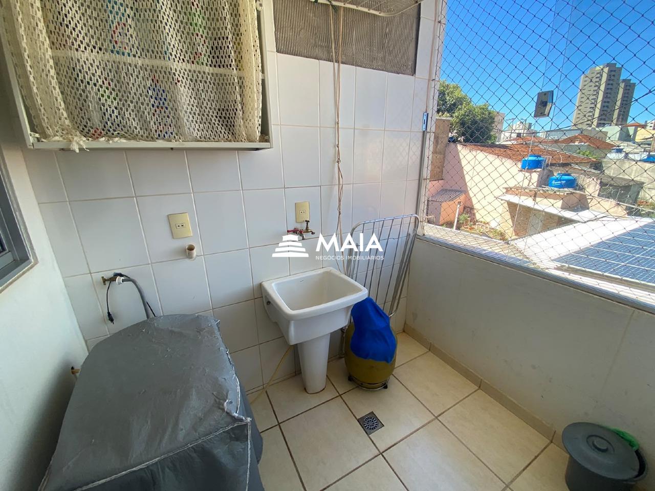 Apartamento à venda no Irmãos Soares: 