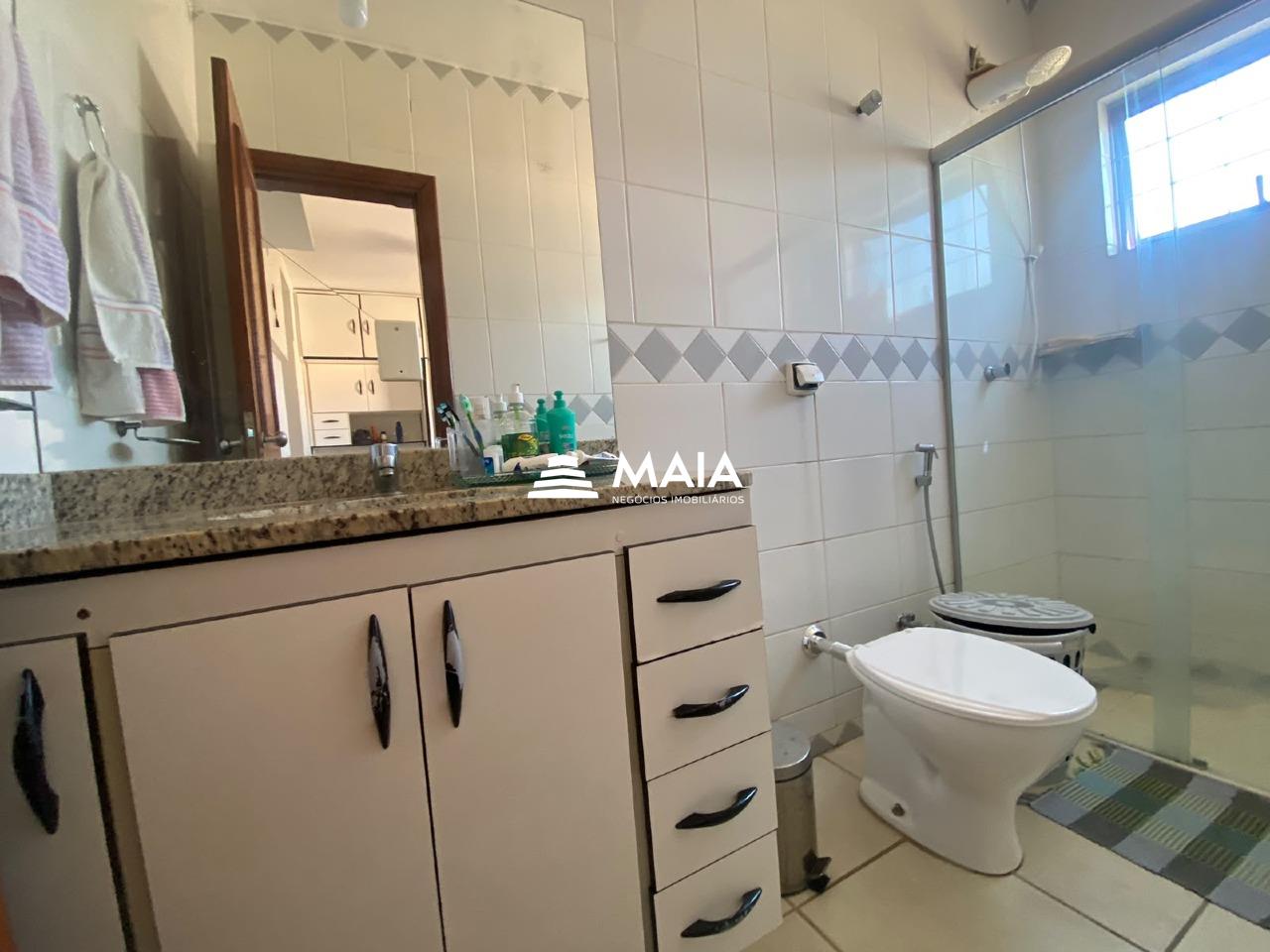 Apartamento à venda no Irmãos Soares: 