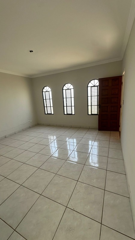 Casa para aluguel no Santa Maria: 