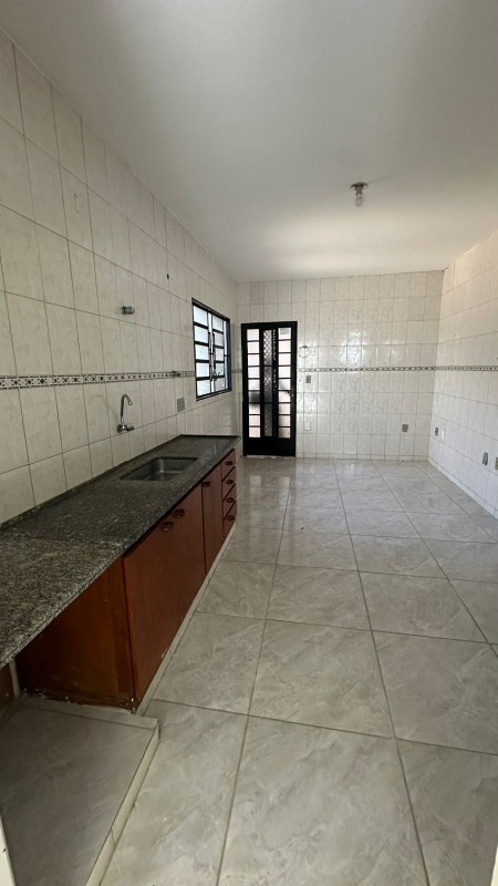 Casa para aluguel no Santa Maria: 