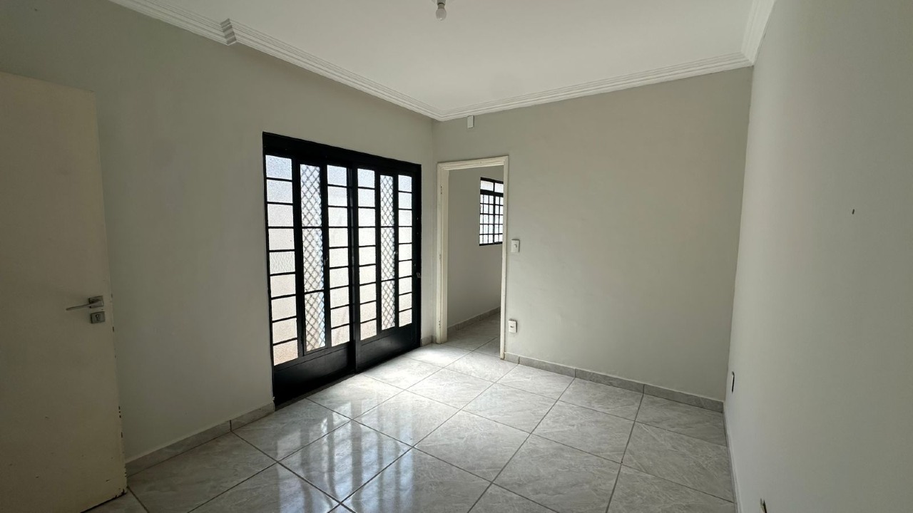 Casa para aluguel no Santa Maria: 