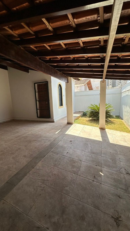 Casa para aluguel no Santa Maria: 