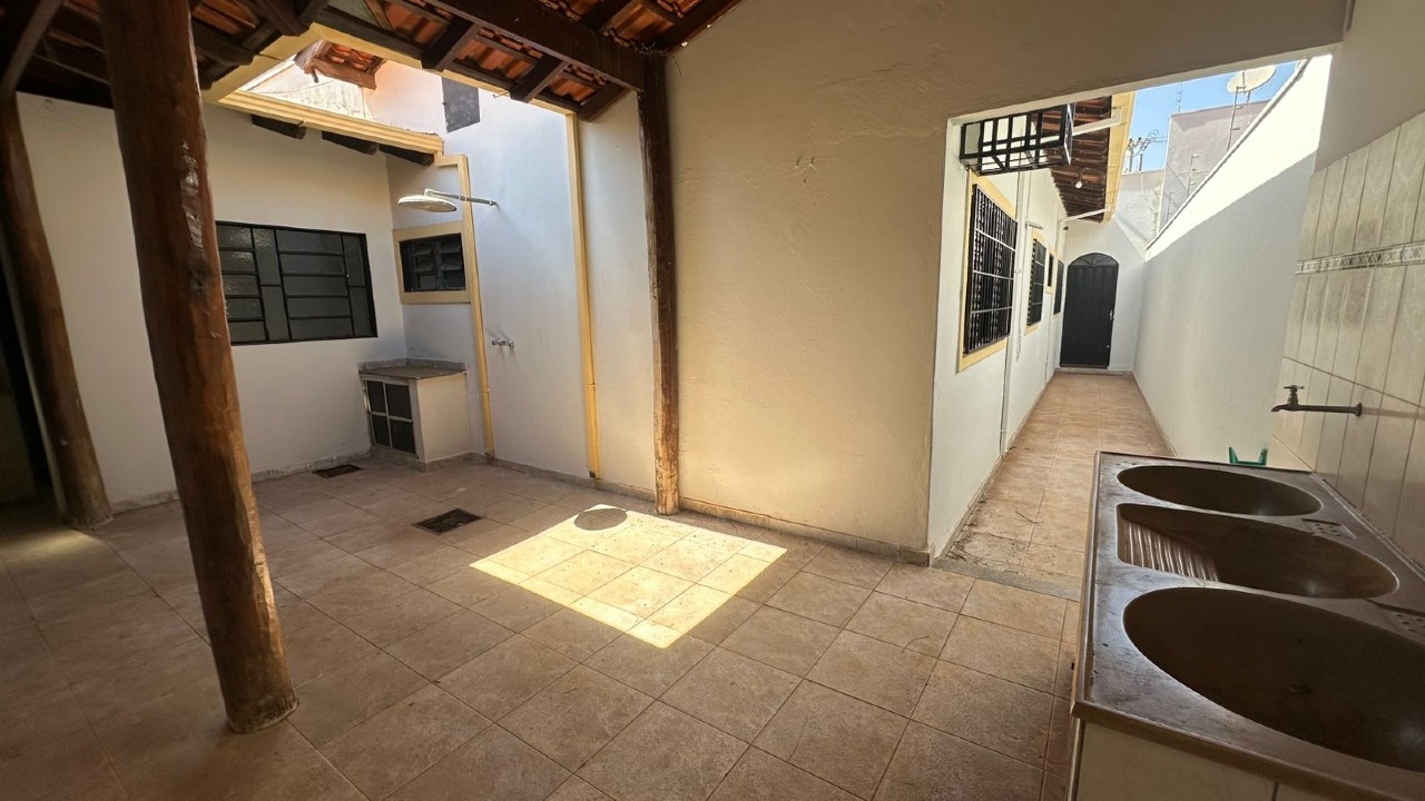 Casa para aluguel no Santa Maria: 