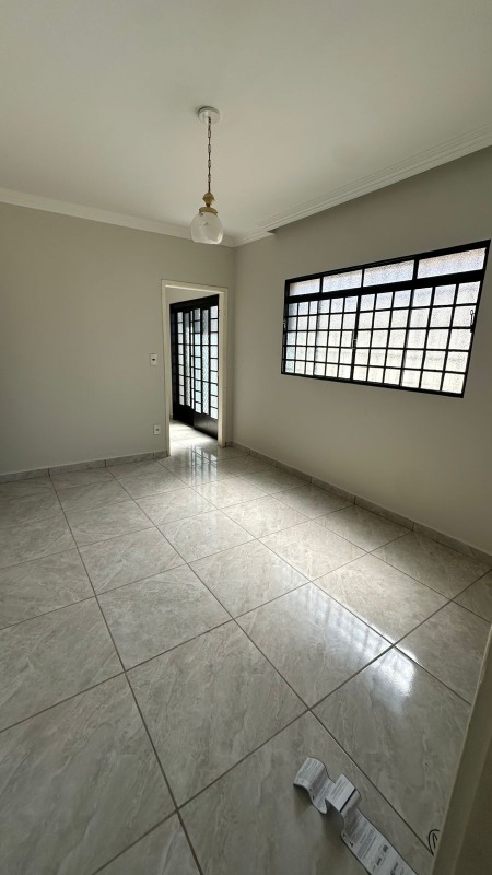Casa para aluguel no Santa Maria: 