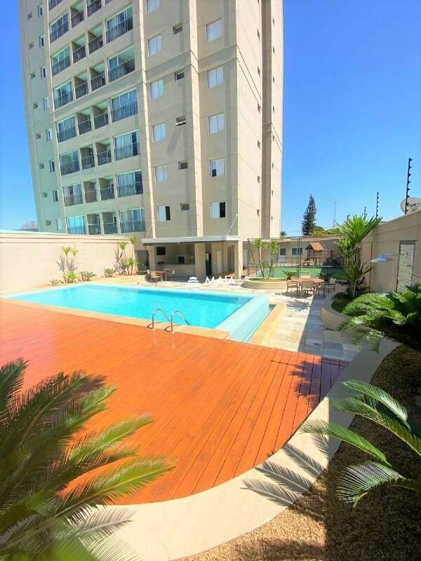 Apartamento para aluguel no Mercês: 
