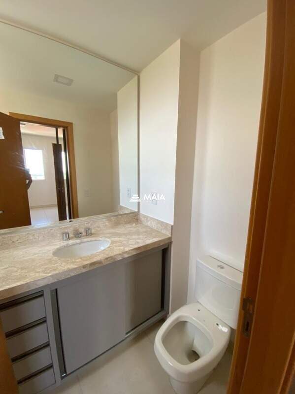 Apartamento para aluguel no Mercês: 