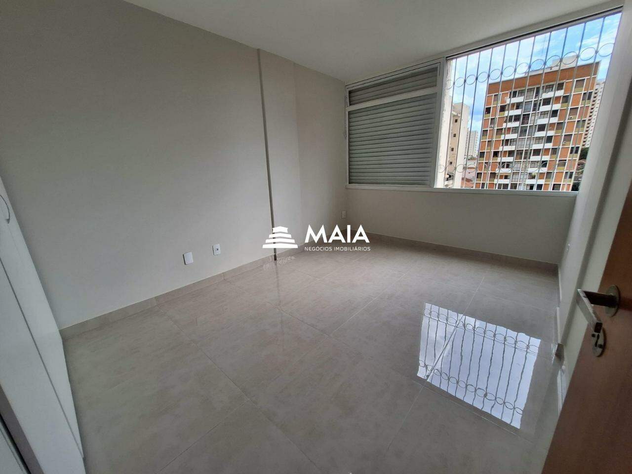 Apartamento para aluguel no Centro: 
